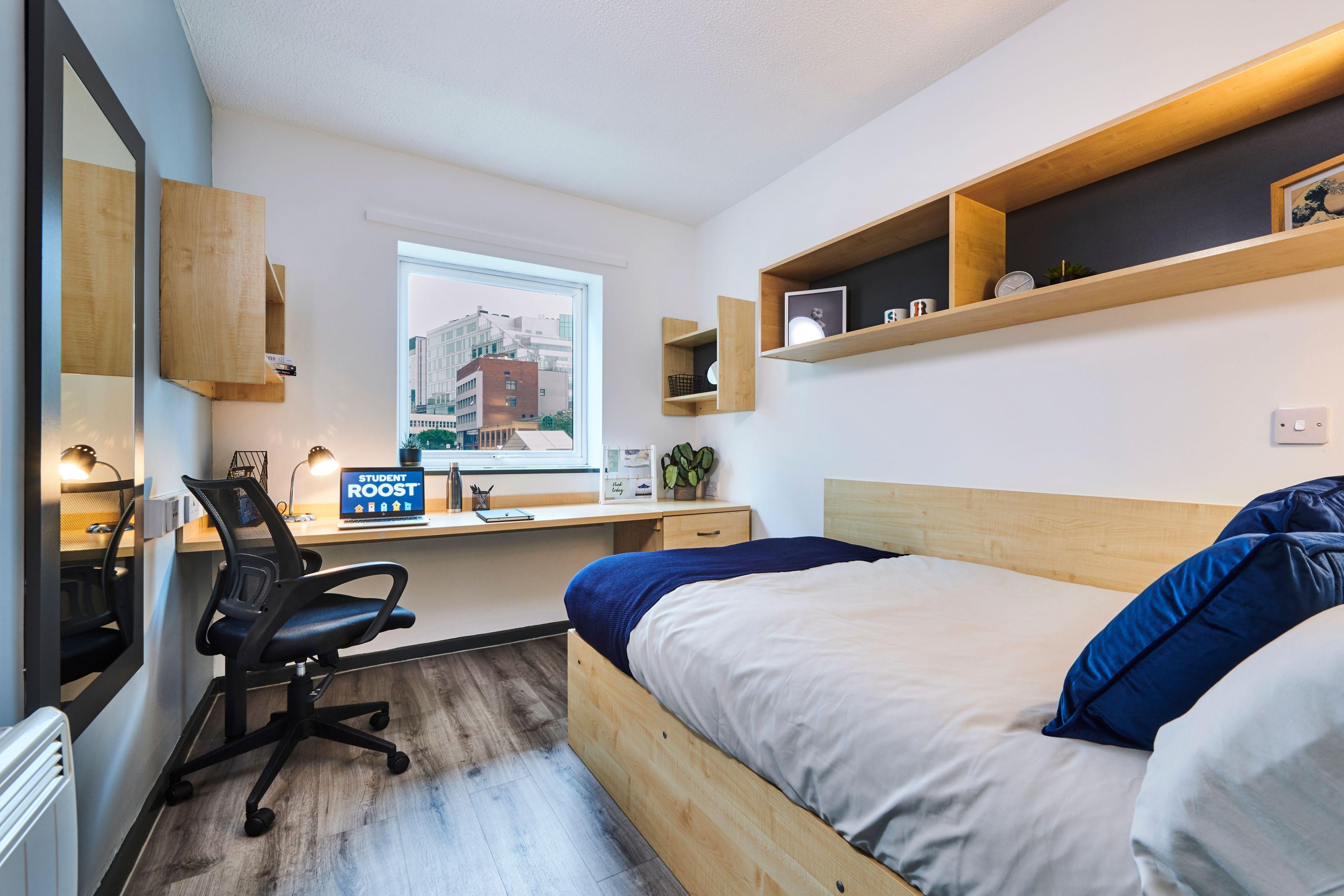 Ensuite Bronze Plus - City View